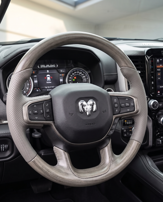 VOLANTE RAM 1500 MADERADO 2022+